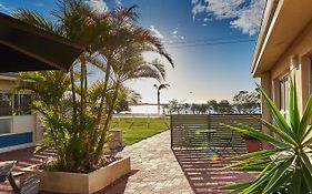Api Pelican Beach Front Apartments Kalbarri
